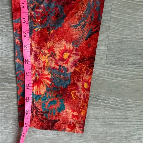 Free People Lennon Floral Velvet Skinny Pants, size 10, Red/Orange (NWT) - Picture 7 of 16